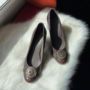Jack Rogers Isabelle coin brown embossed pumps